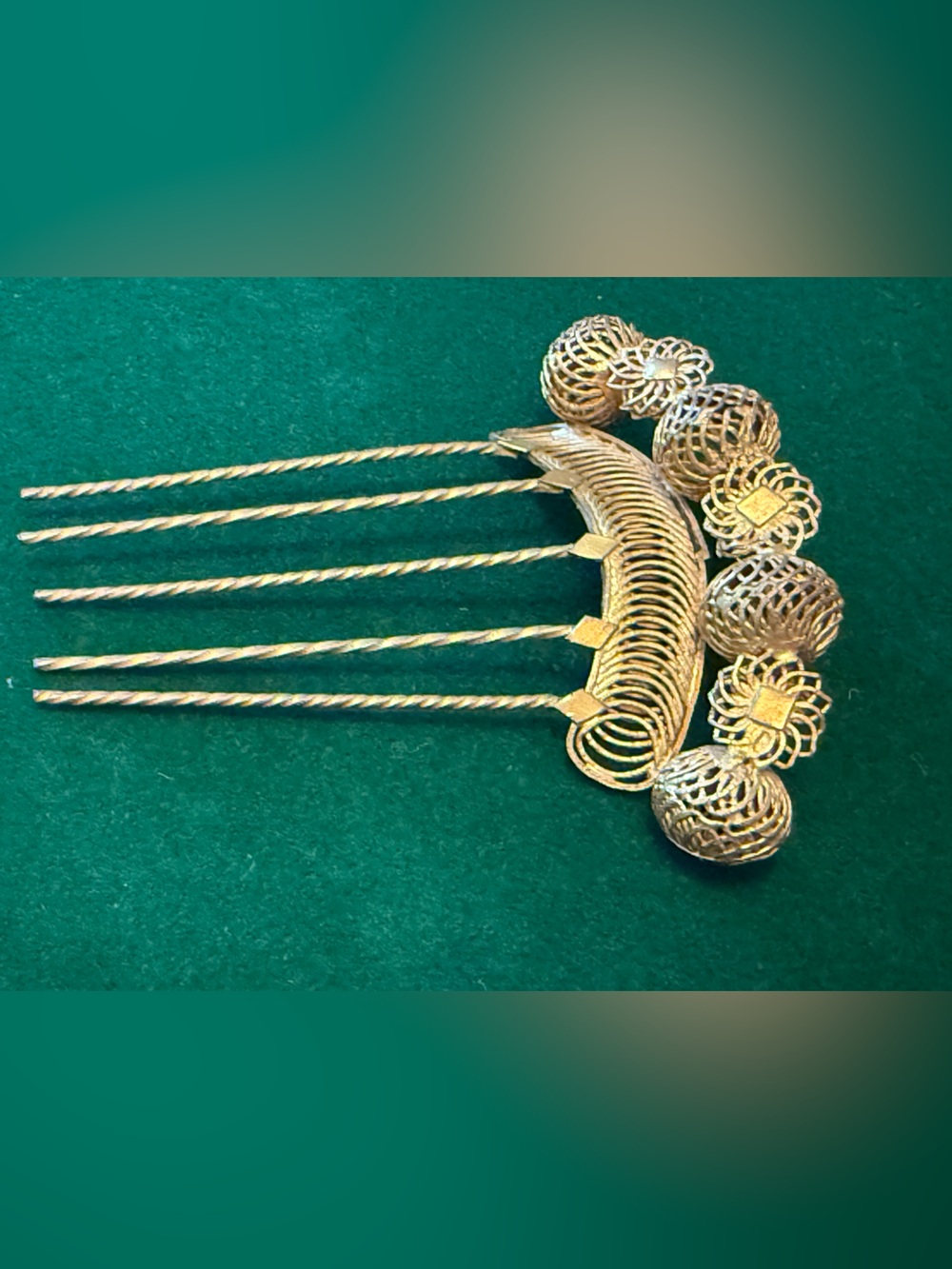 Antique Gold Filigree Decorative Hair Comb - Elegant Women’s Accessory